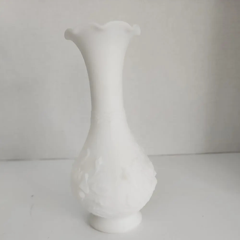 Vtg Imperial Glass White Doeskin Rose 6